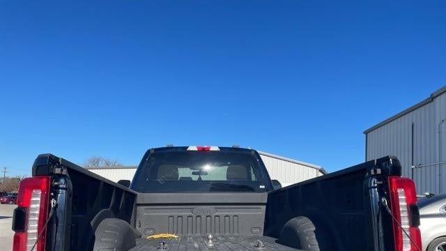 2025 Ford F-450 Super Duty XL