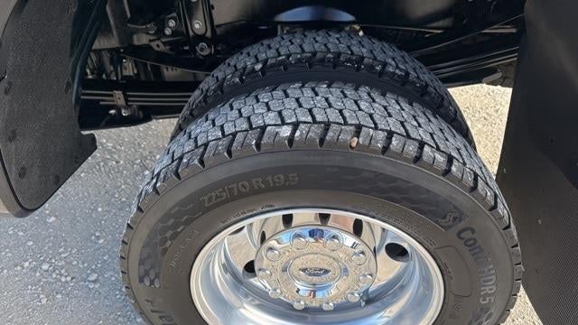 2025 Ford F-450 Super Duty XL