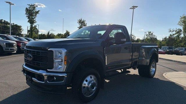 2025 Ford F-450 Super Duty XL