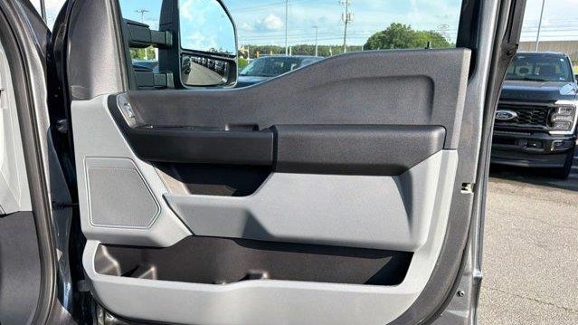 2025 Ford F-450 Super Duty XL