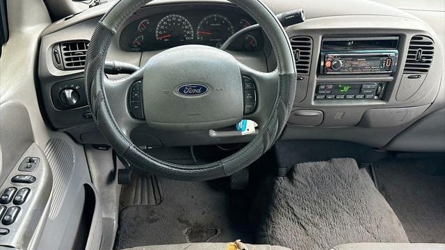 2003 Ford F-150 XLT