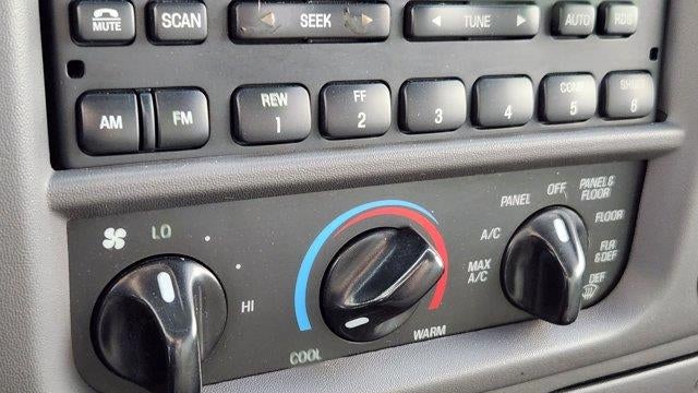 2001 Ford F-150 XLT