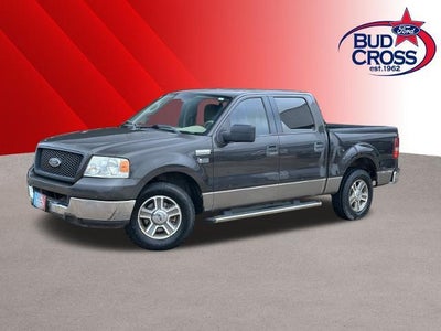 2005 Ford F-150 4DR Supercrew XLT RWD Styleside 5.5 FT. SB