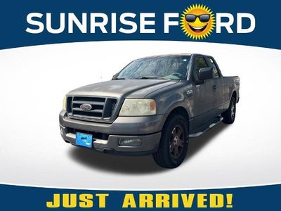 2005 Ford F-150 4DR Supercab XL RWD Styleside 6.5 FT. SB