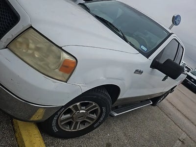 2005 Ford F-150 4DR Supercab XL RWD Styleside 6.5 FT. SB