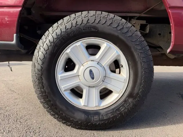 2004 Ford F-150 - $9,789