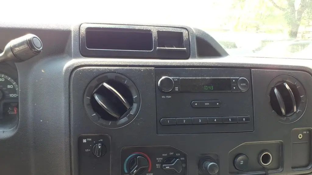 2012 Ford E-Series E-350 SD