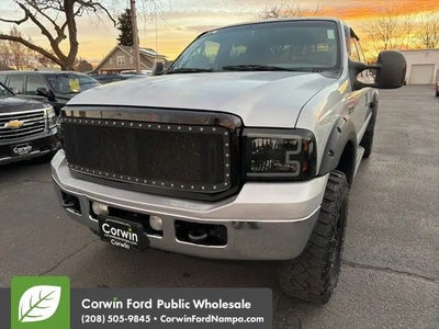 2005 Ford F-250 Super Duty 4DR Crew Cab Lariat 4WD LB