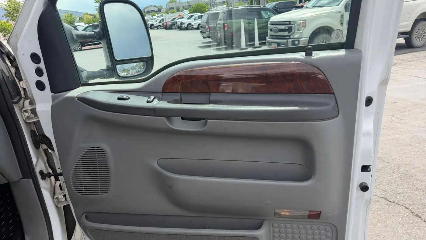 2002 Ford F-350 Super Duty Lariat