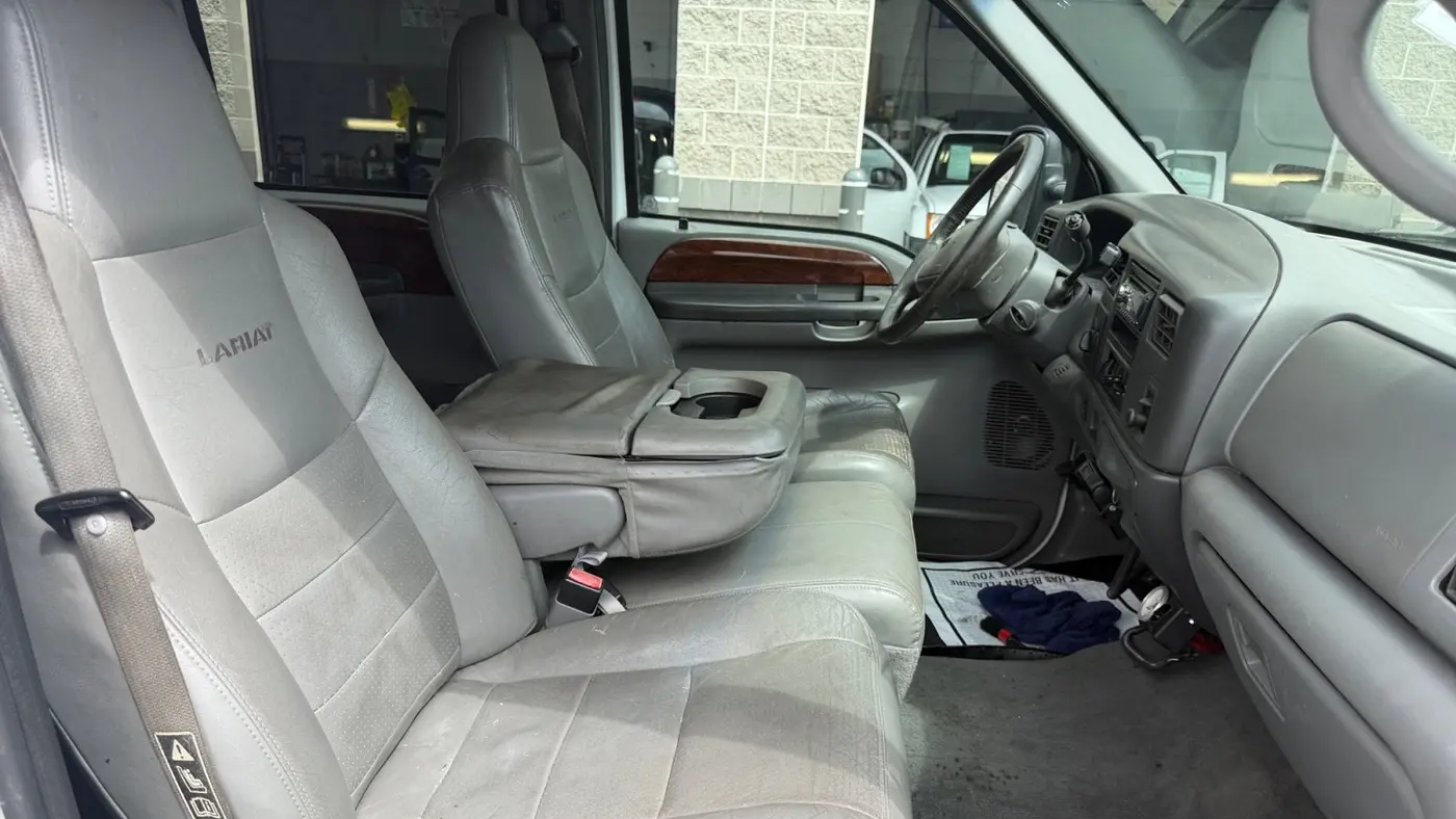 2002 Ford F-350 Super Duty Lariat
