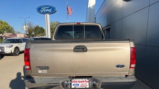 2004 Ford F-350 Super Duty XL