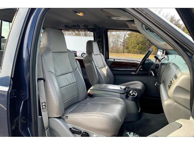 2003 Ford F-350 - $18,995