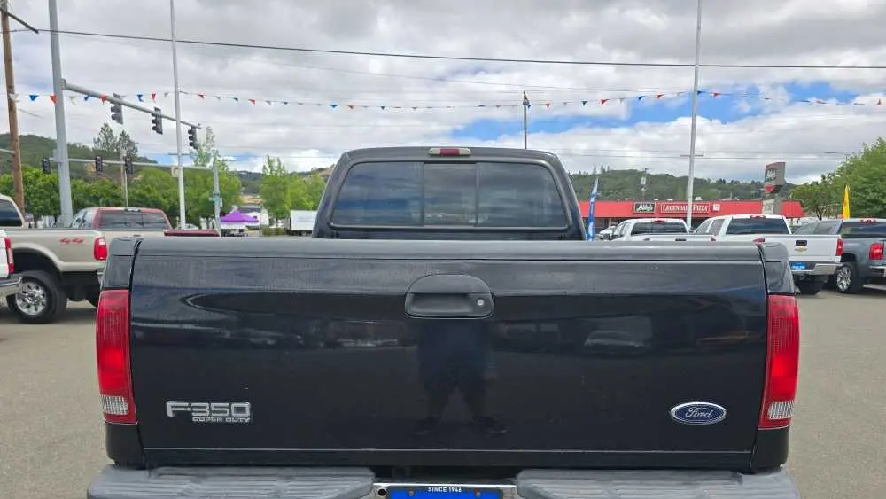 2004 Ford F-350 Super Duty XL