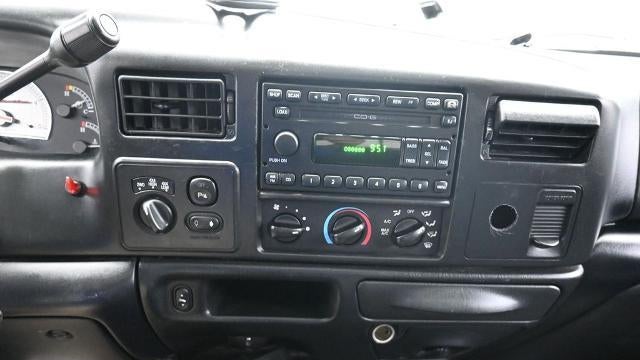 2004 Ford F-350 Super Duty XL