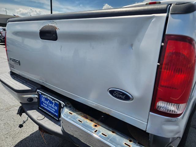2006 Ford F-250 - $10,888