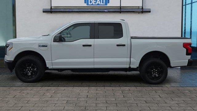 2025 Ford F-150 Lightning Pro
