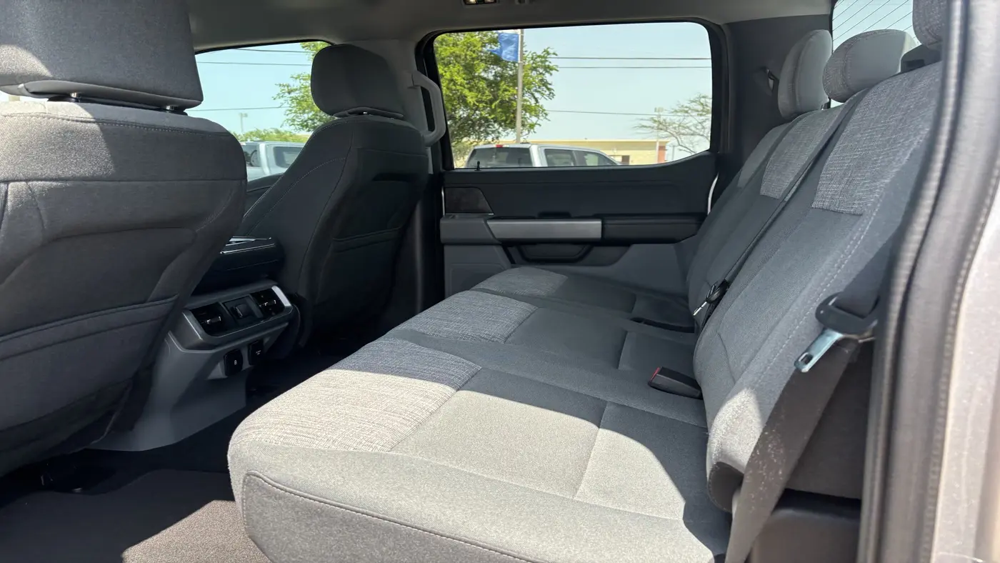 2023 Ford F-150 Lightning XLT