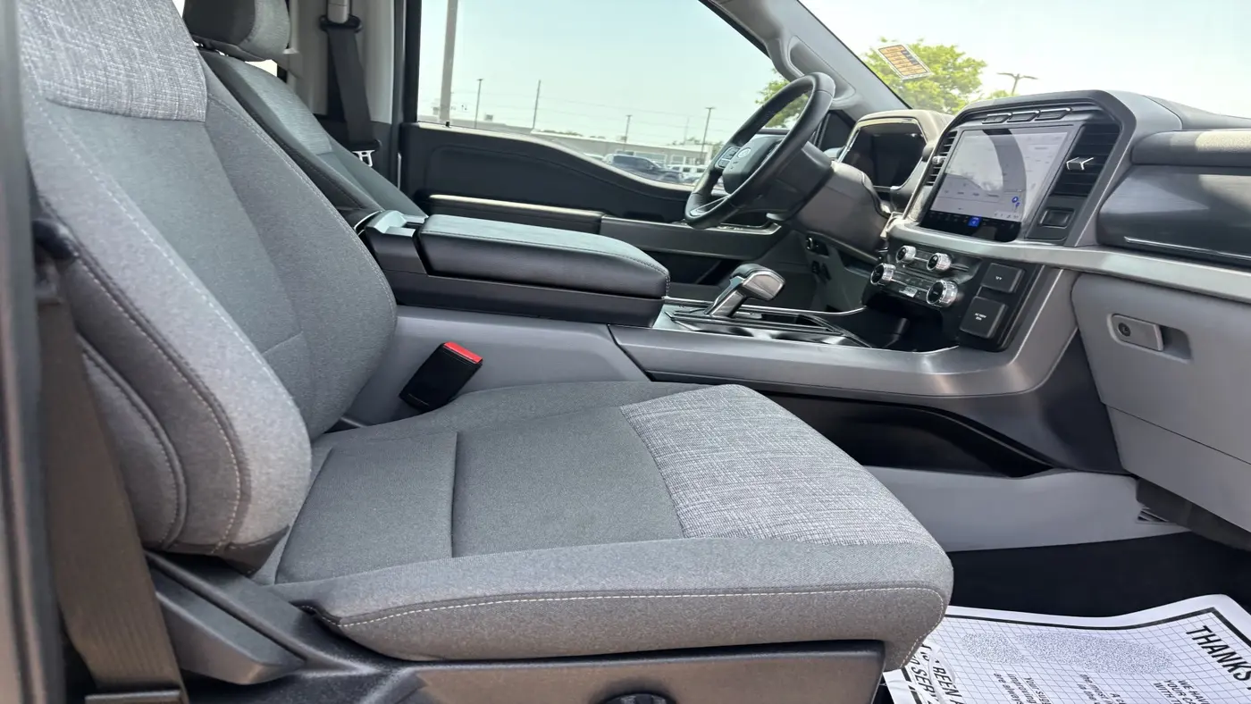 2023 Ford F-150 Lightning XLT