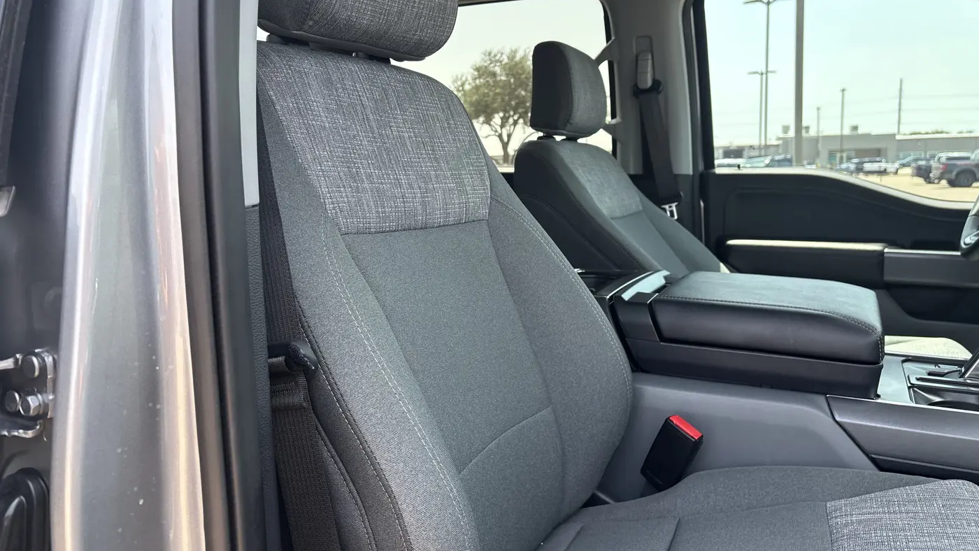 2023 Ford F-150 Lightning XLT