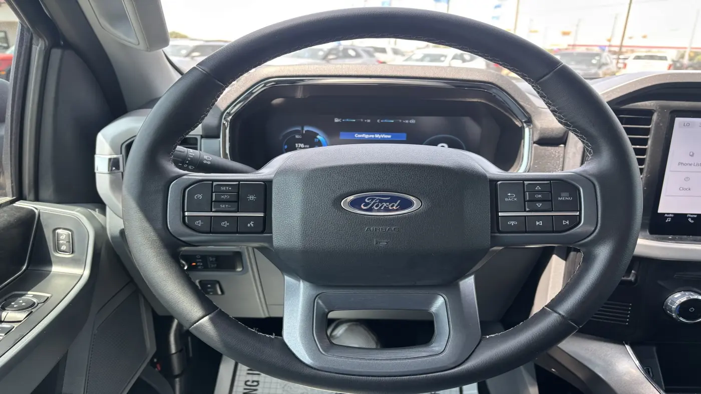 2023 Ford F-150 Lightning XLT
