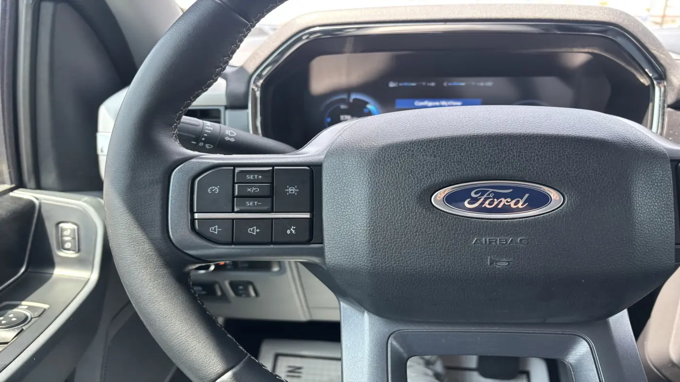 2023 Ford F-150 Lightning XLT