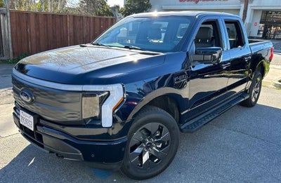 2022 Ford F-150 Lightning AWD Lariat 4DR Supercrew 5.5 FT. SB