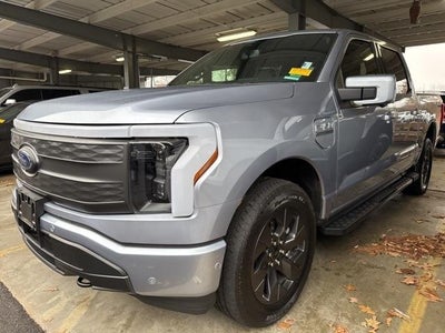 2022 Ford F-150 Lightning AWD XLT 4DR Supercrew 5.5 FT. SB