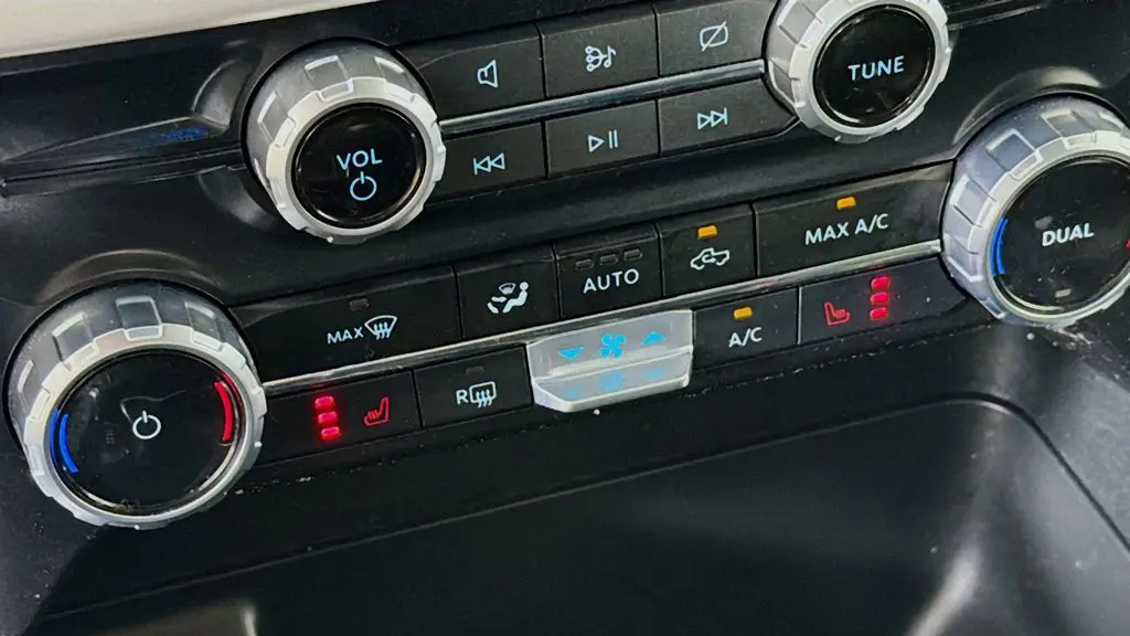 2023 Ford F-150 Lightning XLT