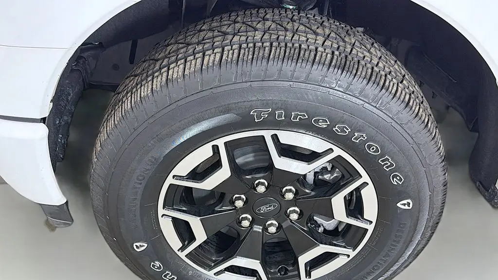 2023 Ford F-150 Lightning XLT