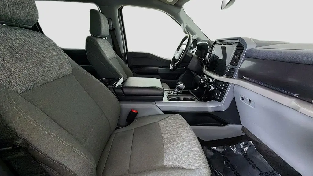 2023 Ford F-150 Lightning XLT