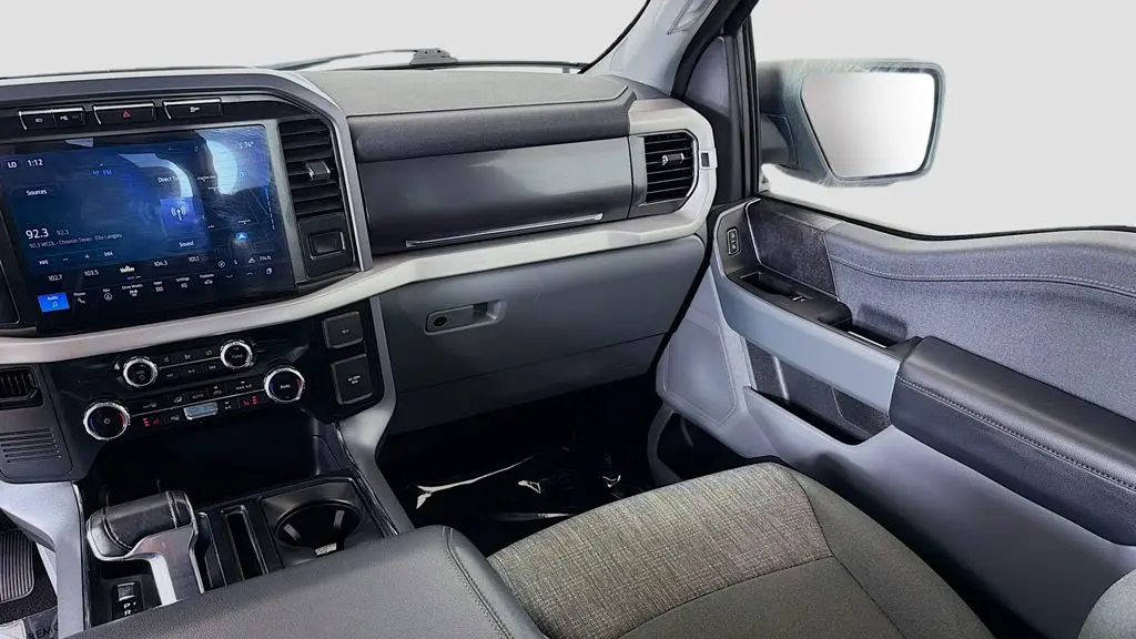 2023 Ford F-150 Lightning XLT