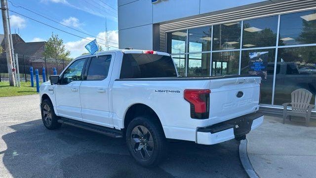 2023 Ford F-150 Lightning XLT