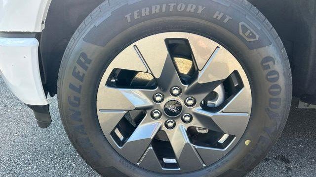 2023 Ford F-150 Lightning XLT