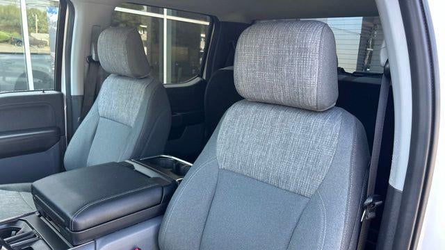 2023 Ford F-150 Lightning XLT