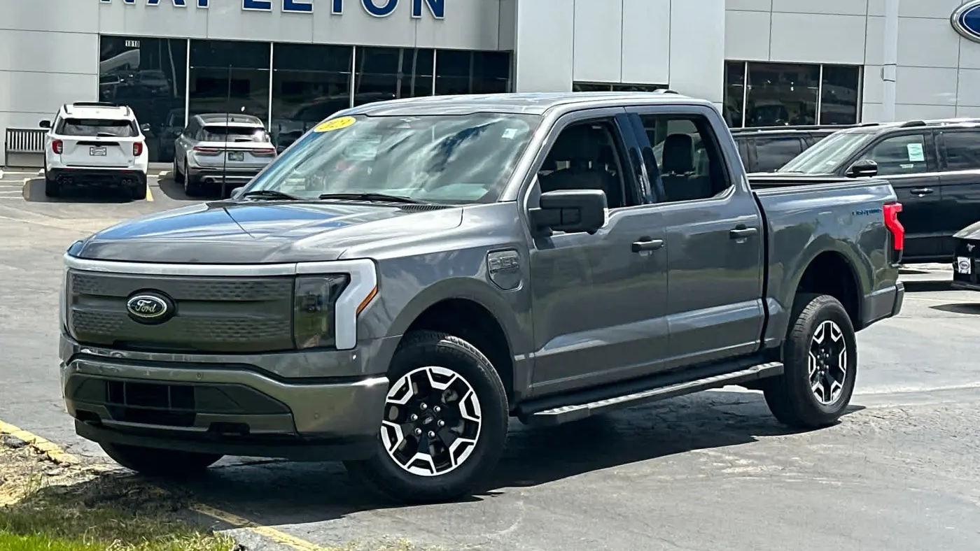 2023 Ford F-150 Lightning XLT