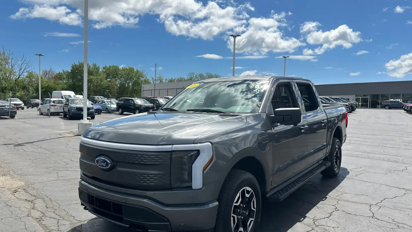 2023 Ford F-150 Lightning XLT