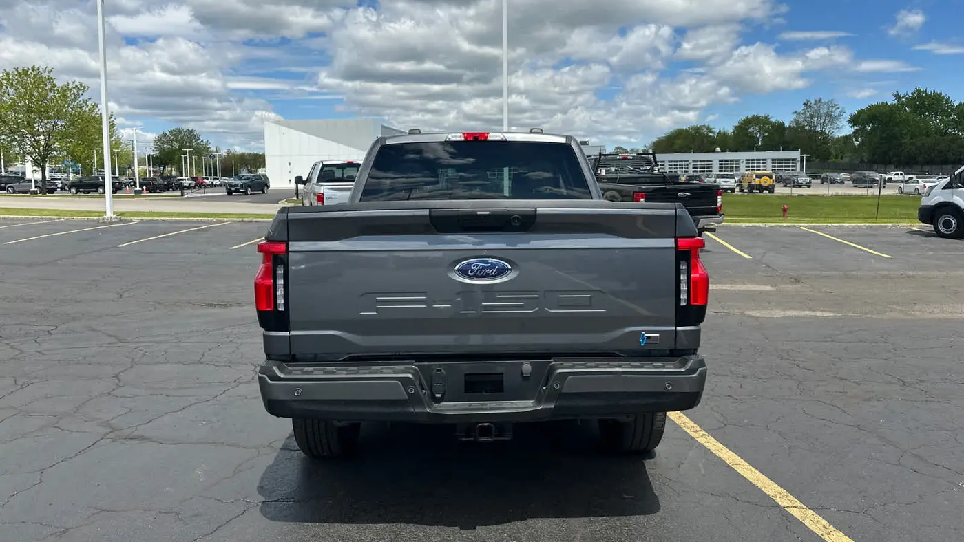 2023 Ford F-150 Lightning XLT