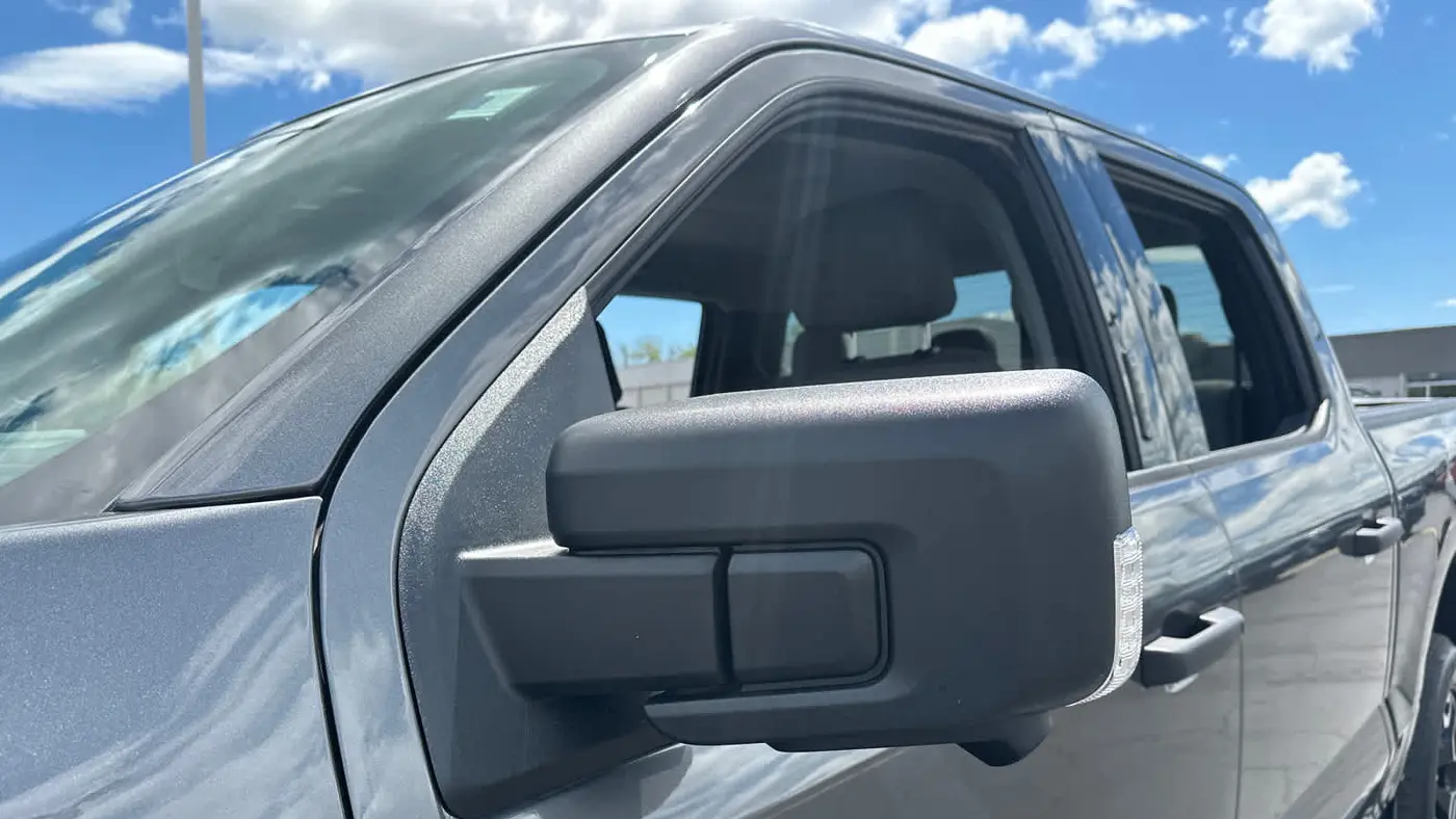 2023 Ford F-150 Lightning XLT