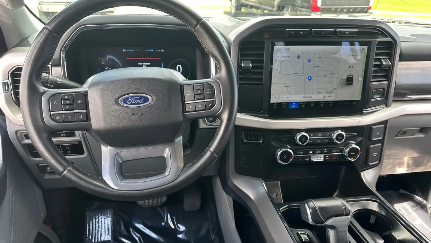 2023 Ford F-150 Lightning XLT