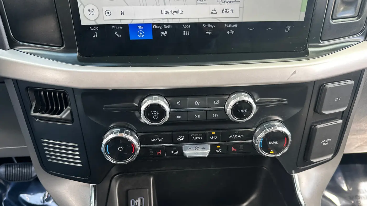 2023 Ford F-150 Lightning XLT