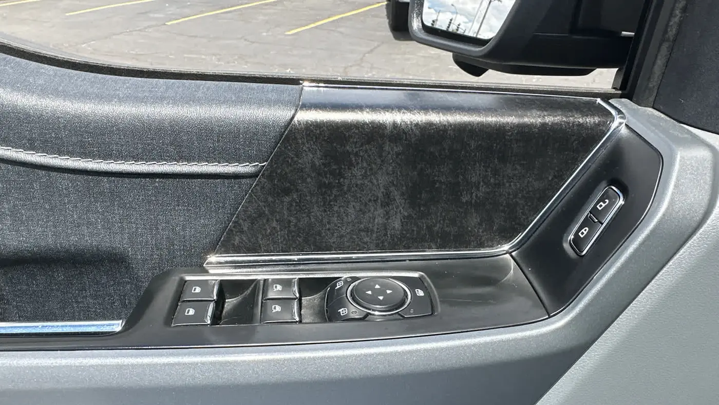 2023 Ford F-150 Lightning XLT