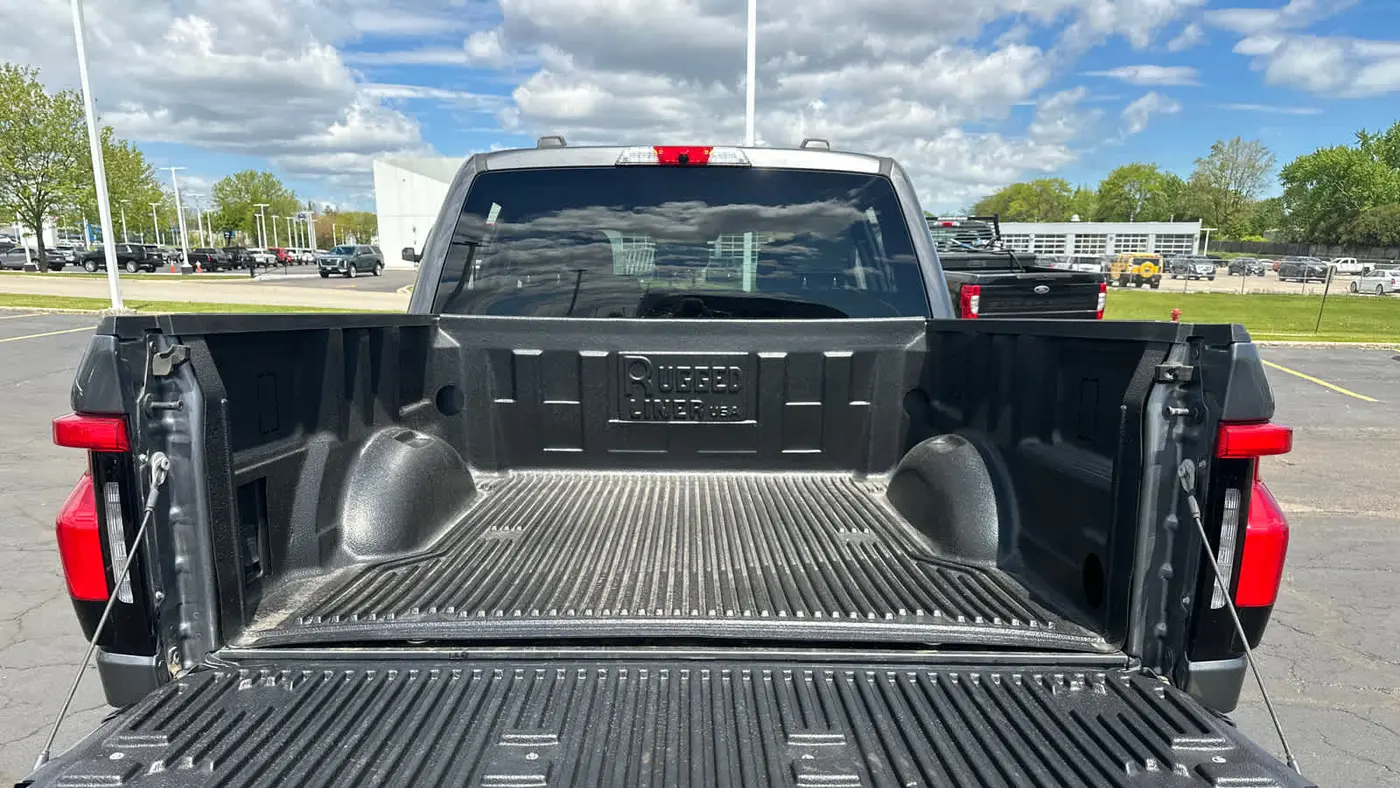 2023 Ford F-150 Lightning XLT