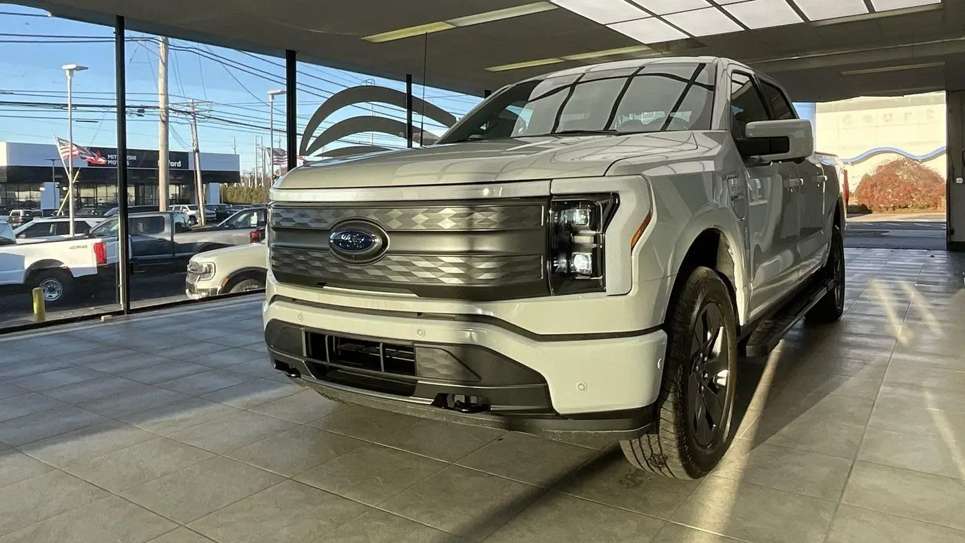 2023 Ford F-150 Lightning Pro