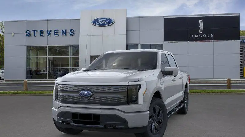 2023 Ford F-150 Lightning Pro
