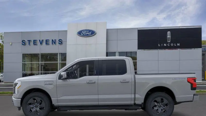 2023 Ford F-150 Lightning Pro