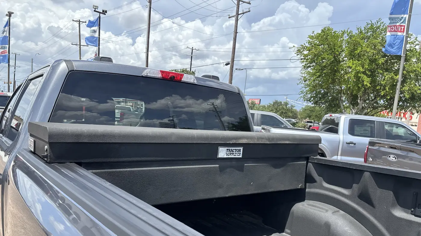 2023 Ford F-150 Lightning Lariat