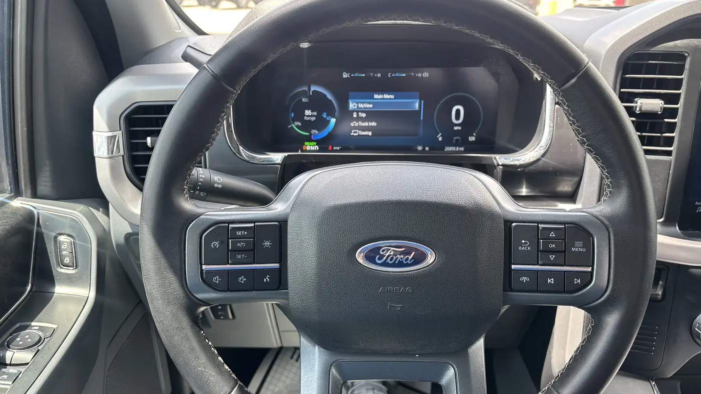 2023 Ford F-150 Lightning Lariat