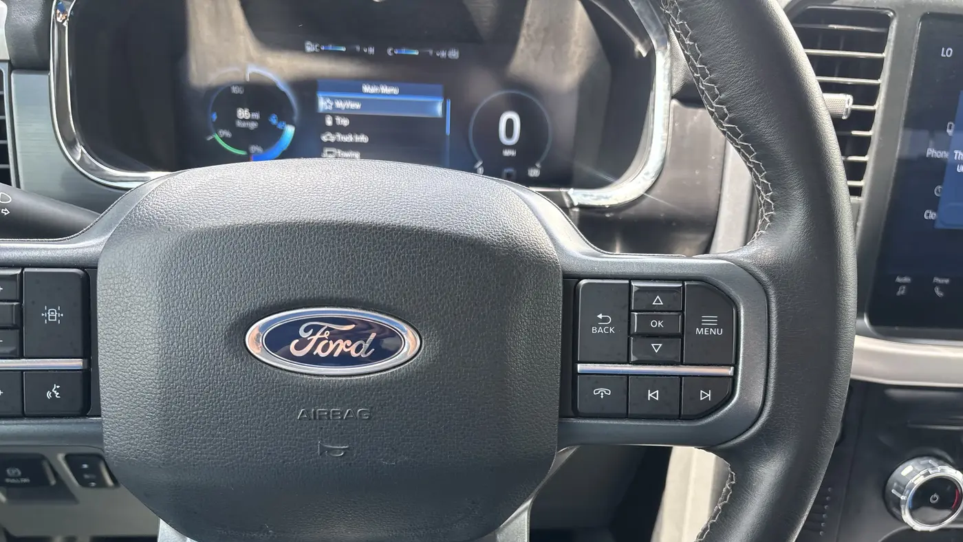 2023 Ford F-150 Lightning Lariat