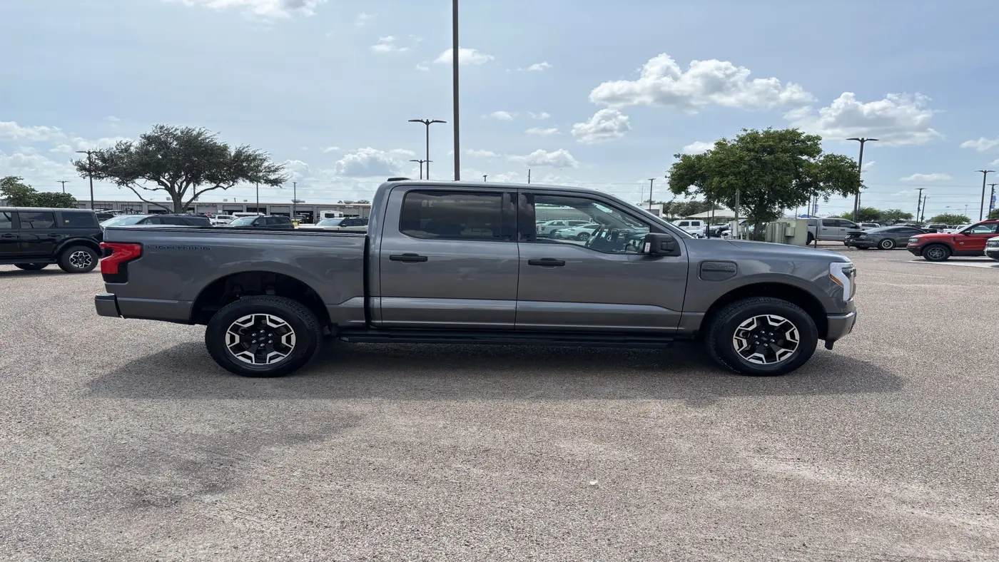 2023 Ford F-150 Lightning XLT
