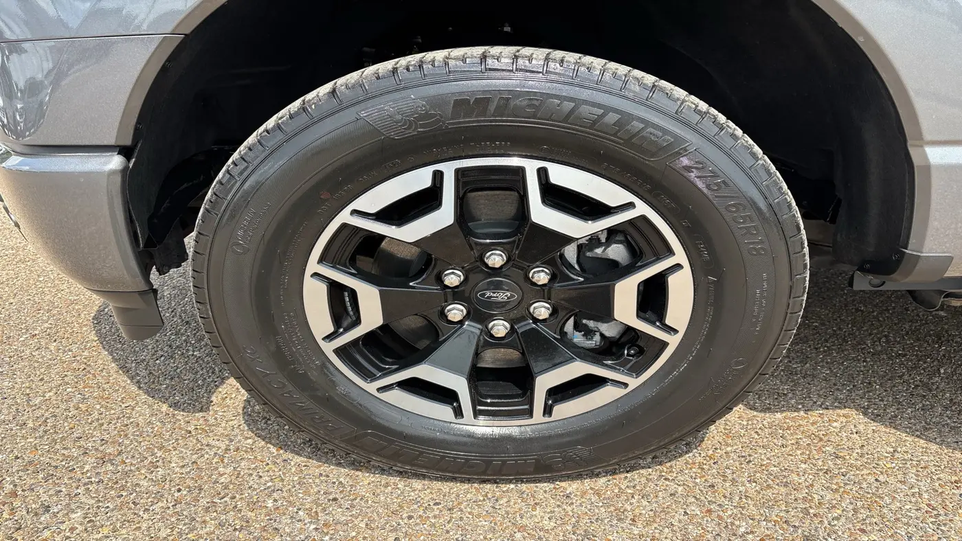 2023 Ford F-150 Lightning XLT